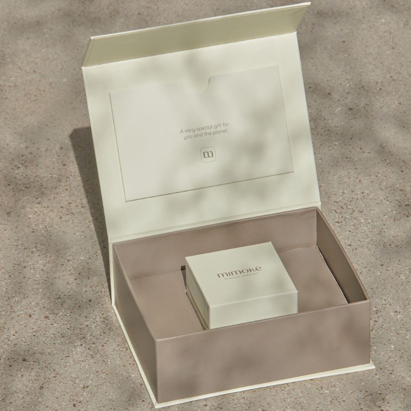 Norah Engagement Ring Accompanied with Lab Diamonds