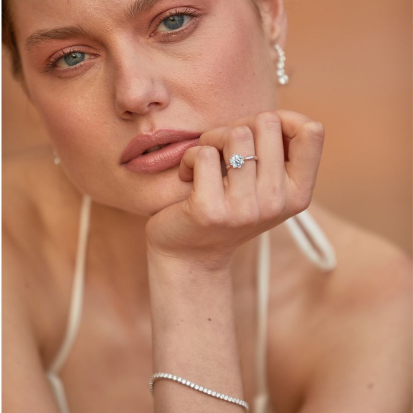 Anillo de compromiso Rose con Diamante creado
