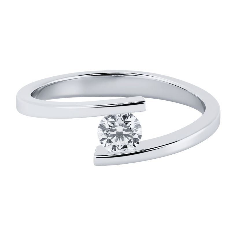 Bague de fiançailles solitaire Embrace avec diamant créé