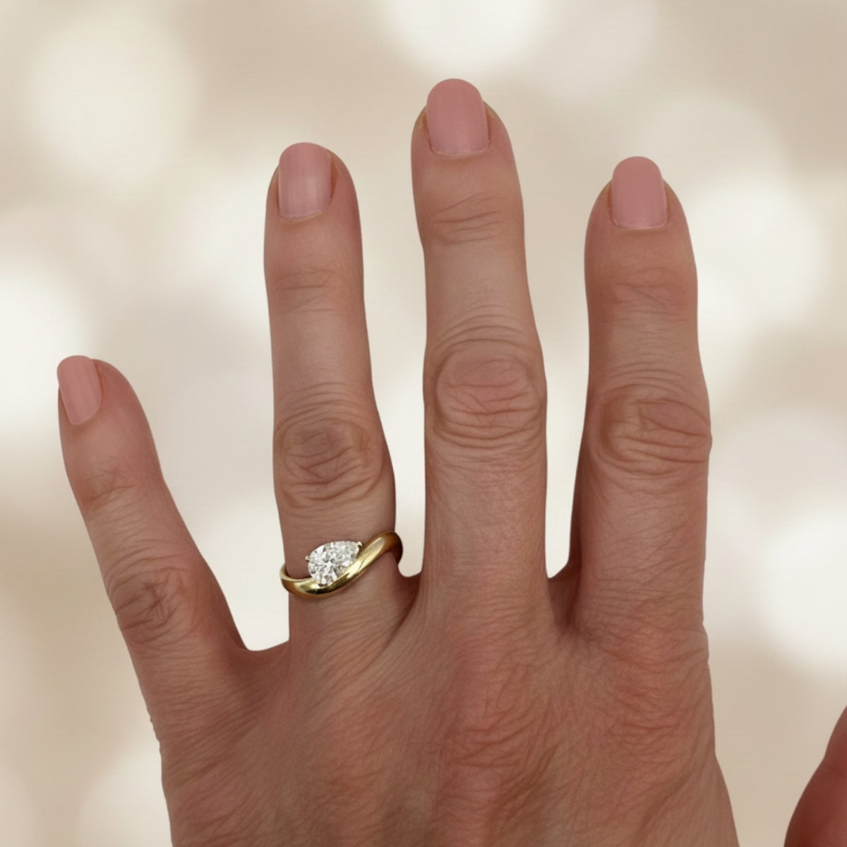 Anillo Moana con Diamante creado Perilla