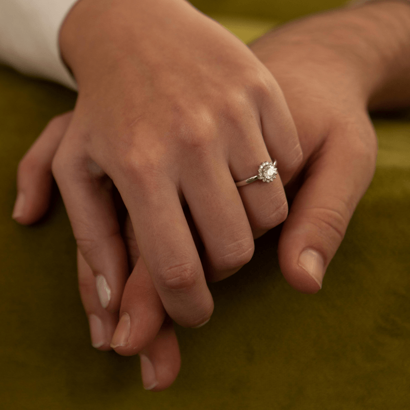 Ussé Engagement Ring with Created Diamonds