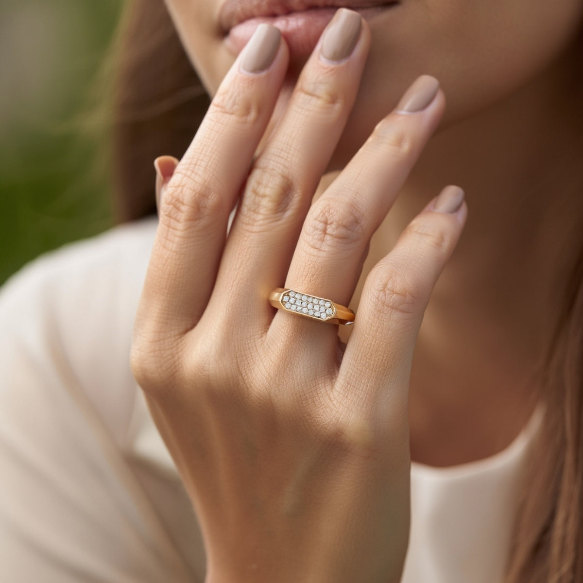 Anillo Sello Petra pavé con diamantes creados