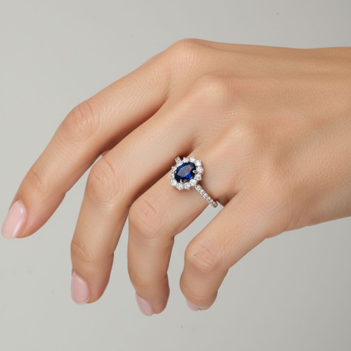 Anillo de compromiso Acompañado Kate Zafiro con Diamantes creados