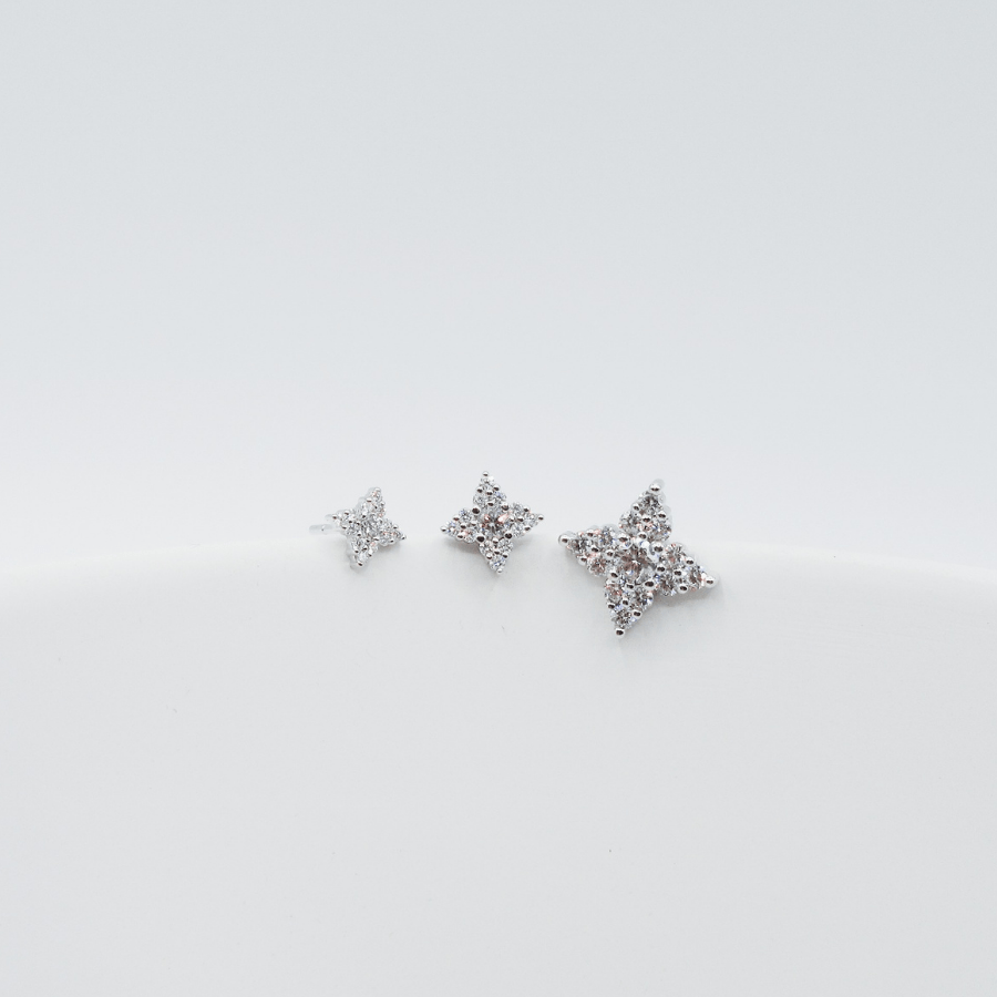 Pendientes Mara de oro 18K y diamantes creados ·  entrega rápida